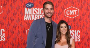 Brett Young with wife Taylor